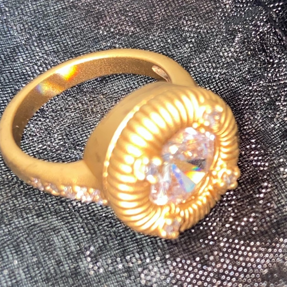 Matte Quatrefoil Diamond Shapes Ring